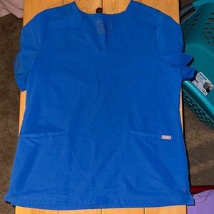 Figs 3 Pocket Casma Scrub Top